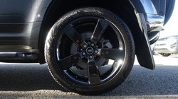 2025 (25) LAND ROVER DEFENDER 3.0 D350 X-Dynamic HSE 110 5dr Auto 5190198