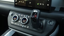 2025 (25) LAND ROVER DEFENDER 3.0 D350 X-Dynamic HSE 110 5dr Auto 5190179