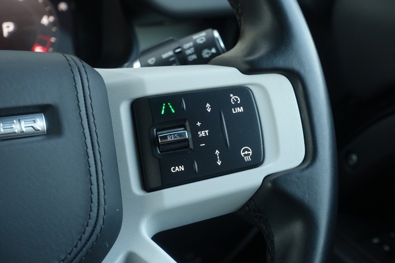 2025 (25) LAND ROVER DEFENDER 3.0 D350 X-Dynamic HSE 110 5dr Auto 5190204