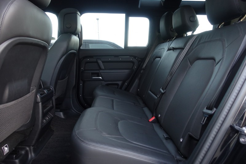 2025 (25) LAND ROVER DEFENDER 3.0 D350 X-Dynamic HSE 110 5dr Auto 5190170