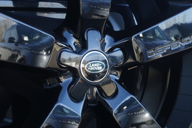 2025 (25) LAND ROVER DEFENDER 3.0 D350 X-Dynamic HSE 110 5dr Auto 5190196