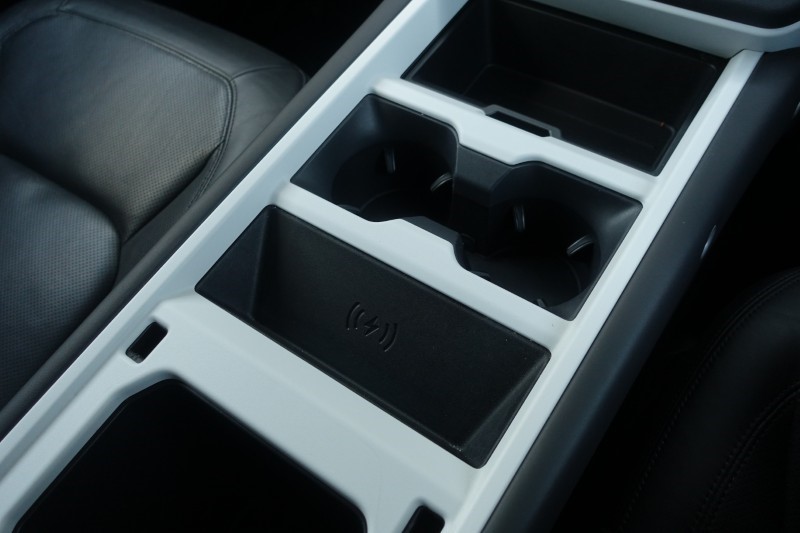 2025 (25) LAND ROVER DEFENDER 3.0 D350 X-Dynamic HSE 110 5dr Auto 5190213