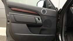 2023 (23) LAND ROVER DISCOVERY 3.0 D300 Metropolitan Edition 5dr Auto 5168243