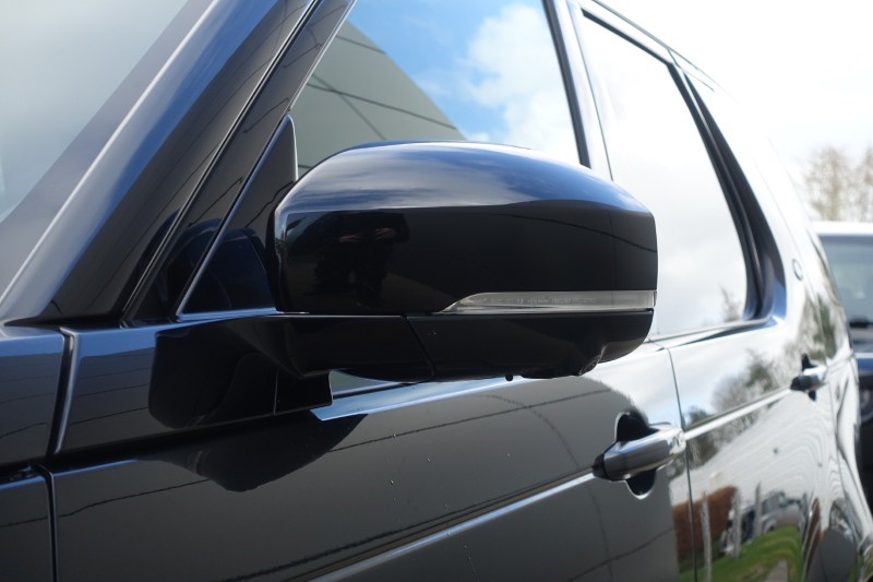 2023 (23) LAND ROVER DISCOVERY 3.0 D300 Metropolitan Edition 5dr Auto 5168209