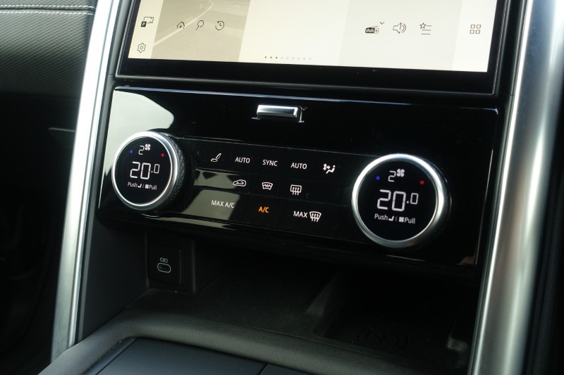 2023 (23) LAND ROVER DISCOVERY 3.0 D300 Metropolitan Edition 5dr Auto 5168225