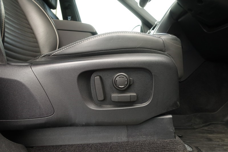 2023 (23) LAND ROVER DISCOVERY 3.0 D300 Metropolitan Edition 5dr Auto 5168231