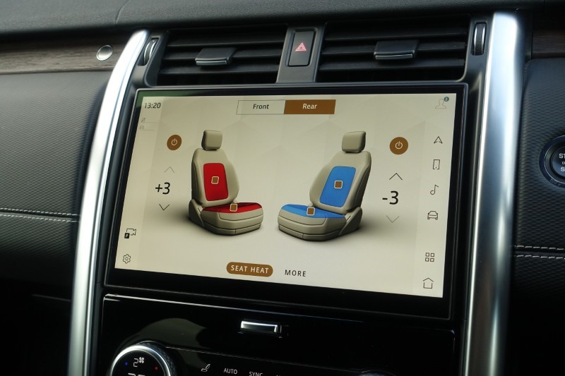 2023 (23) LAND ROVER DISCOVERY 3.0 D300 Metropolitan Edition 5dr Auto 5168221