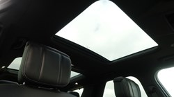 2023 (23) LAND ROVER DISCOVERY 3.0 D300 Metropolitan Edition 5dr Auto 5168229