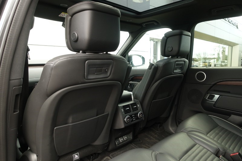 2023 (23) LAND ROVER DISCOVERY 3.0 D300 Metropolitan Edition 5dr Auto 5168241