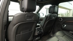 2023 (23) LAND ROVER DISCOVERY 3.0 D300 Metropolitan Edition 5dr Auto 5168241