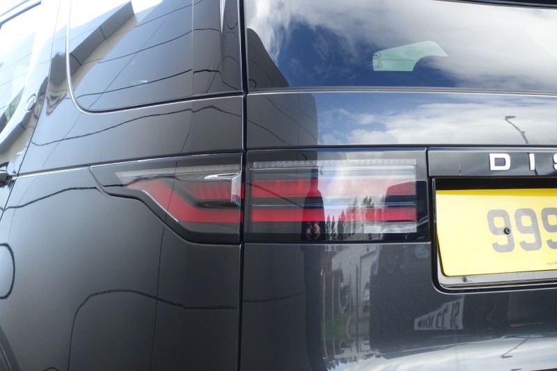 2023 (23) LAND ROVER DISCOVERY 3.0 D300 Metropolitan Edition 5dr Auto 5168196