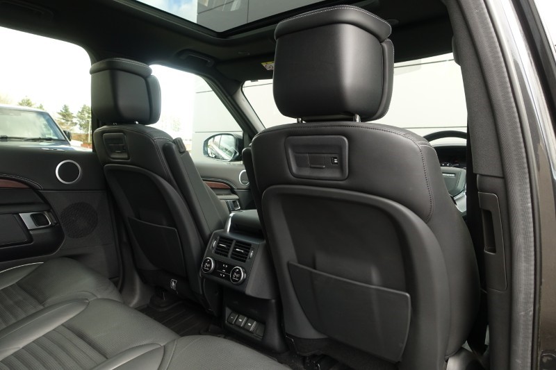 2023 (23) LAND ROVER DISCOVERY 3.0 D300 Metropolitan Edition 5dr Auto 5168237