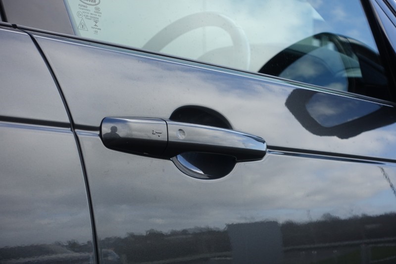 2023 (23) LAND ROVER DISCOVERY 3.0 D300 Metropolitan Edition 5dr Auto 5168200