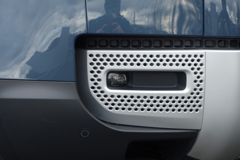 2023 (23) LAND ROVER COMMERCIAL DEFENDER 3.0 D250 Hard Top SE Auto 5147722