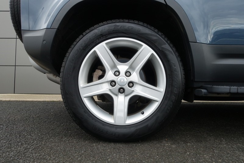 2023 (23) LAND ROVER COMMERCIAL DEFENDER 3.0 D250 Hard Top SE Auto 5147726