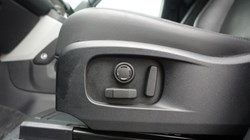 2023 (23) LAND ROVER COMMERCIAL DEFENDER 3.0 D250 Hard Top SE Auto 5147752