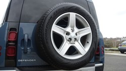 2023 (23) LAND ROVER COMMERCIAL DEFENDER 3.0 D250 Hard Top SE Auto 5147728