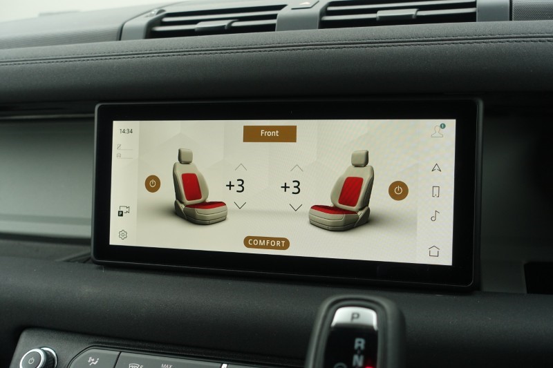 2023 (23) LAND ROVER COMMERCIAL DEFENDER 3.0 D250 Hard Top SE Auto 5147740