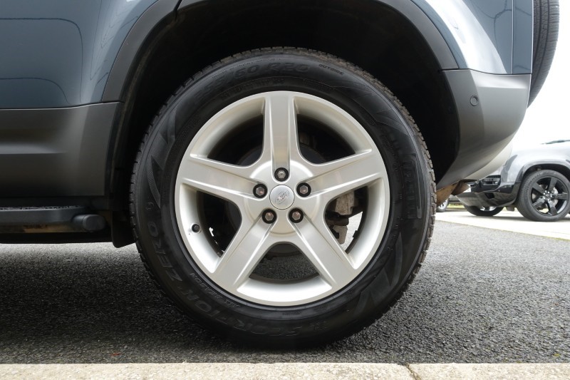 2023 (23) LAND ROVER COMMERCIAL DEFENDER 3.0 D250 Hard Top SE Auto 5147729