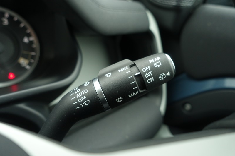 2023 (23) LAND ROVER COMMERCIAL DEFENDER 3.0 D250 Hard Top SE Auto 5147735