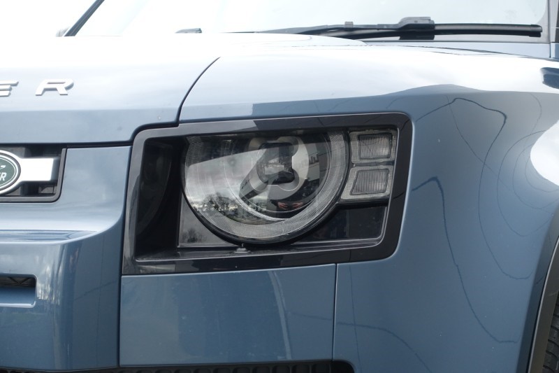 2023 (23) LAND ROVER COMMERCIAL DEFENDER 3.0 D250 Hard Top SE Auto 5147732