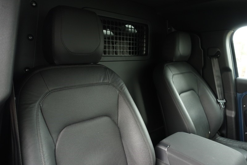 2023 (23) LAND ROVER COMMERCIAL DEFENDER 3.0 D250 Hard Top SE Auto 5147744