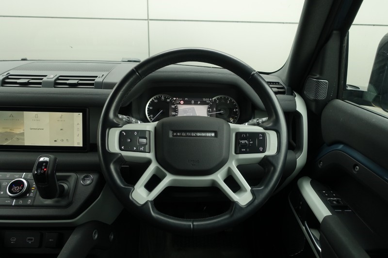 2023 (23) LAND ROVER COMMERCIAL DEFENDER 3.0 D250 Hard Top SE Auto 5147716