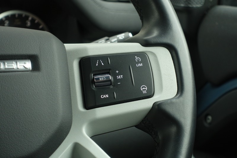 2023 (23) LAND ROVER COMMERCIAL DEFENDER 3.0 D250 Hard Top SE Auto 5147734