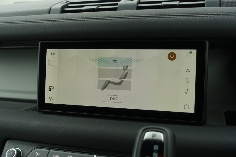 2023 (23) LAND ROVER COMMERCIAL DEFENDER 3.0 D250 Hard Top SE Auto 5147741