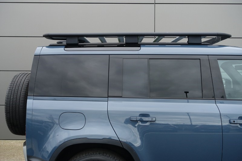 2023 (23) LAND ROVER COMMERCIAL DEFENDER 3.0 D250 Hard Top SE Auto 5147725