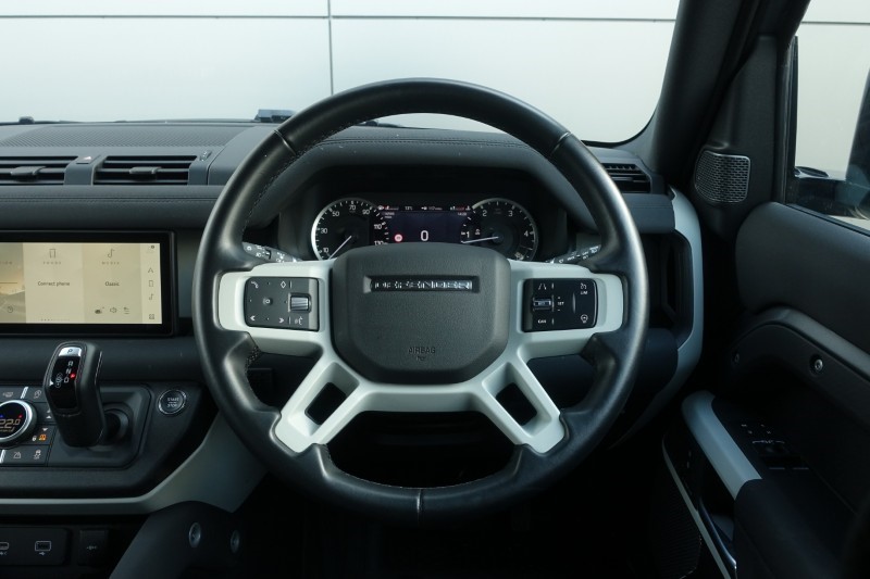 2023 (23) LAND ROVER COMMERCIAL DEFENDER 3.0 D250 Hard Top SE Auto 5134890