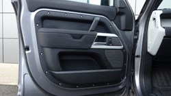 2023 (23) LAND ROVER COMMERCIAL DEFENDER 3.0 D250 Hard Top SE Auto 5134916