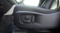 2023 (23) LAND ROVER COMMERCIAL DEFENDER 3.0 D250 Hard Top SE Auto 5134914