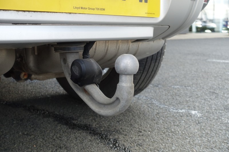 2023 (23) LAND ROVER COMMERCIAL DEFENDER 3.0 D250 Hard Top SE Auto 5134912