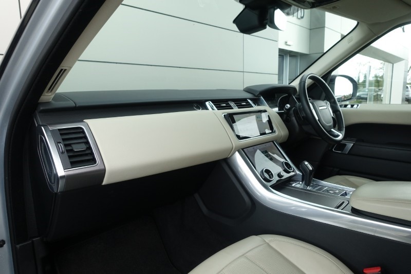 2022 (22) LAND ROVER RANGE ROVER SPORT 3.0 D250 HSE 5dr Auto 5285308