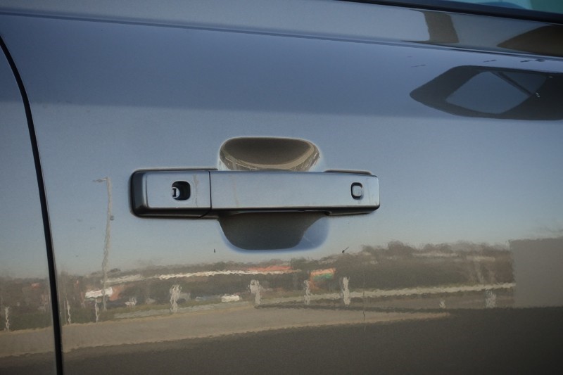 2023 (23) LAND ROVER DEFENDER 3.0 D300 X-Dynamic SE 110 5dr Auto 5149842