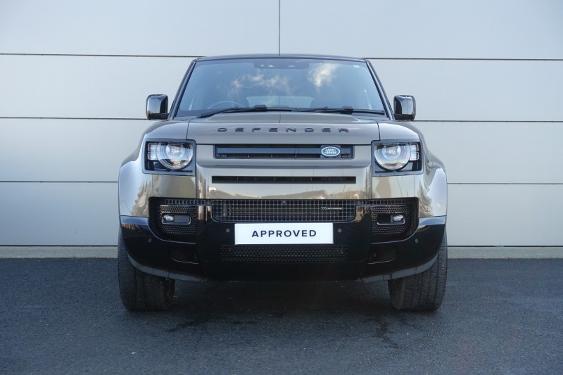 2023 (23) LAND ROVER DEFENDER 3.0 D300 X-Dynamic SE 110 5dr Auto 5149825