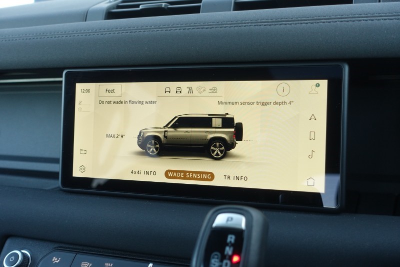 2023 (23) LAND ROVER DEFENDER 3.0 D300 X-Dynamic SE 110 5dr Auto 5149863