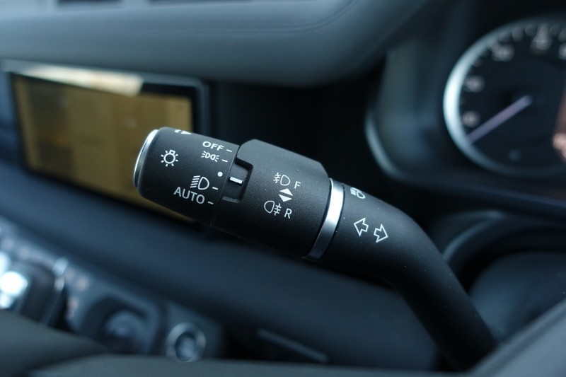 2023 (23) LAND ROVER DEFENDER 3.0 D300 X-Dynamic SE 110 5dr Auto 5149857