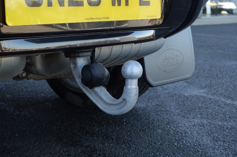 2023 (23) LAND ROVER DEFENDER 3.0 D300 X-Dynamic SE 110 5dr Auto 5149854