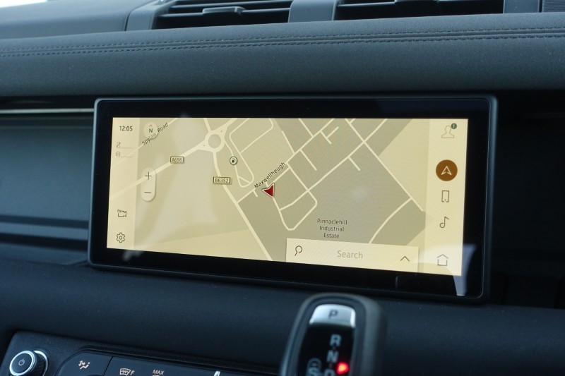 2023 (23) LAND ROVER DEFENDER 3.0 D300 X-Dynamic SE 110 5dr Auto 5149829