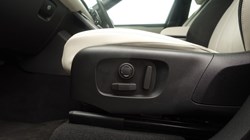 2022 (22) LAND ROVER RANGE ROVER VELAR 2.0 D200 Edition 5dr Auto 5178146