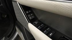 2022 (22) LAND ROVER RANGE ROVER VELAR 2.0 D200 Edition 5dr Auto 5178136