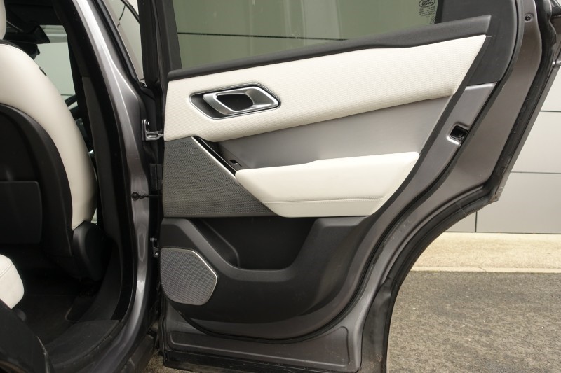 2022 (22) LAND ROVER RANGE ROVER VELAR 2.0 D200 Edition 5dr Auto 5178137