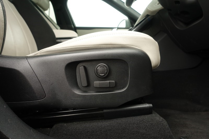 2022 (22) LAND ROVER RANGE ROVER VELAR 2.0 D200 Edition 5dr Auto 5178133