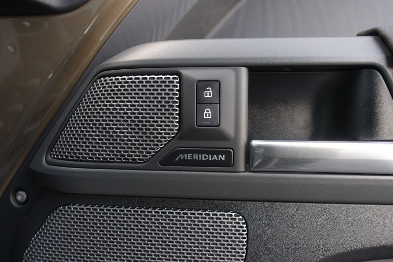 2023 (72) LAND ROVER DEFENDER 3.0 D250 X-Dynamic SE 90 3dr Auto 5179276