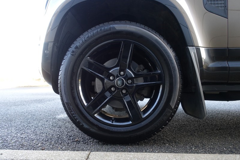 2023 (72) LAND ROVER DEFENDER 3.0 D250 X-Dynamic SE 90 3dr Auto 5179255