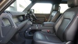 2023 (72) LAND ROVER DEFENDER 3.0 D250 X-Dynamic SE 90 3dr Auto 5179225