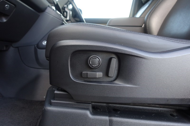 2023 (72) LAND ROVER DEFENDER 3.0 D250 X-Dynamic SE 90 3dr Auto 5179282