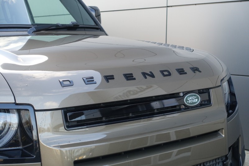 2023 (72) LAND ROVER DEFENDER 3.0 D250 X-Dynamic SE 90 3dr Auto 5179243